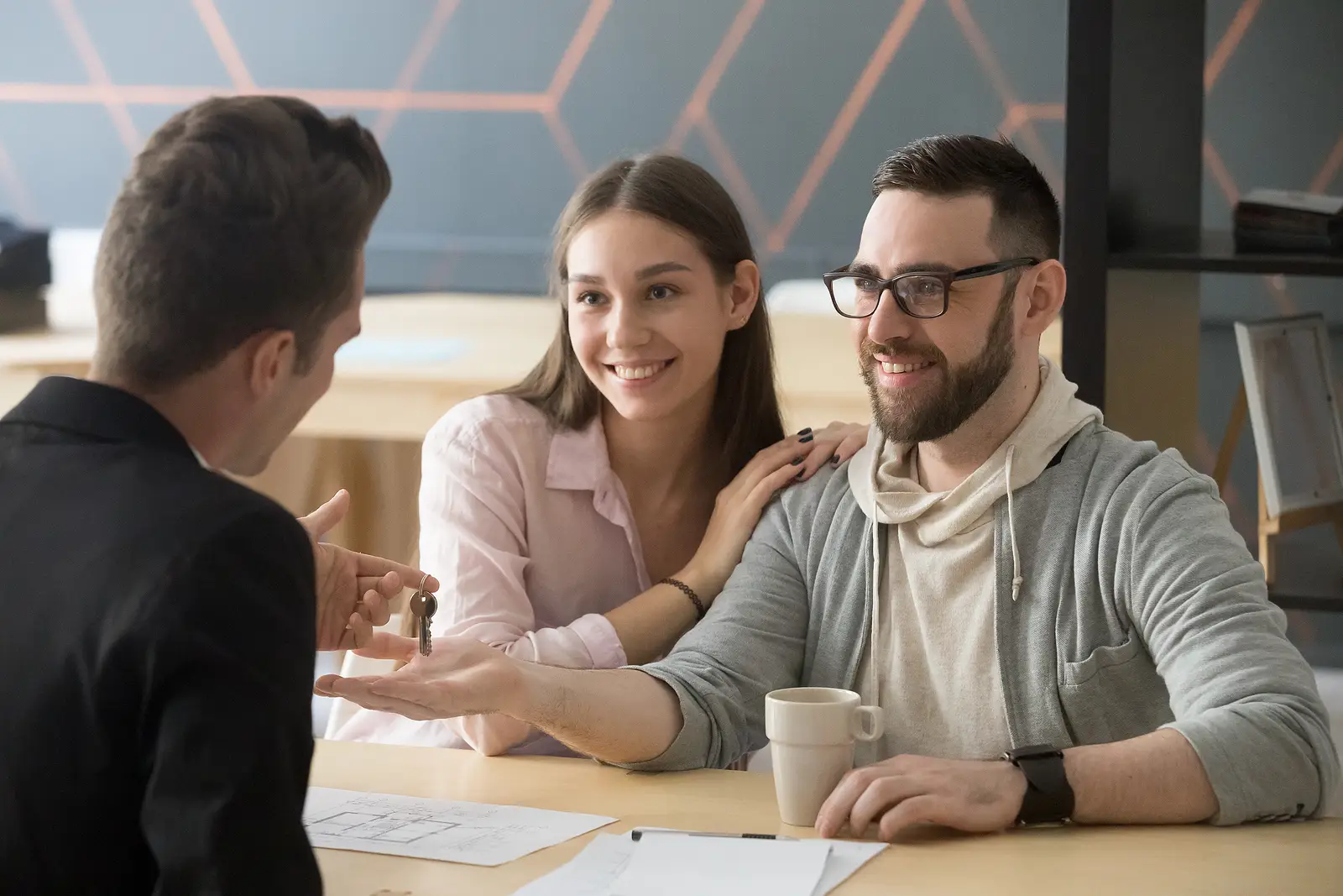 Transparency on Display: Managing HOA Financial Conversations in Osage Beach Board Meetings